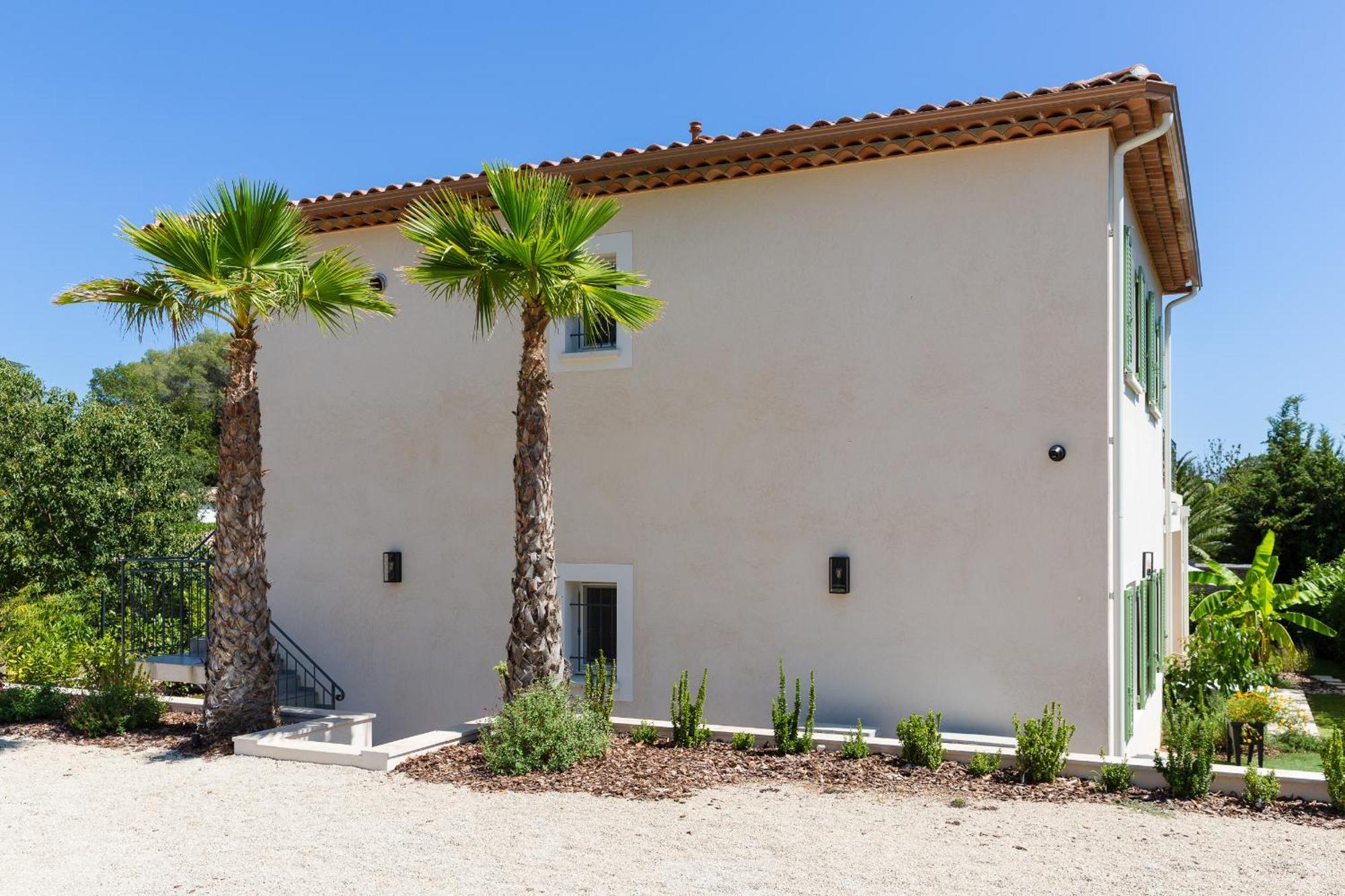Luxurious And Spacious Apartment In The Heart Of The Cote D'Azur Roquefort-les-Pins Exterior photo